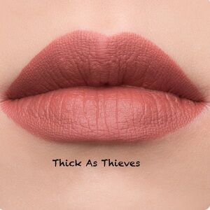 NIB Jeffree Star Velour Liquid Lipstick—Thick As Thieves Lipstick